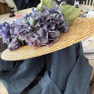 18th Century style Women’s Hat w/ Silk Hydrangeas